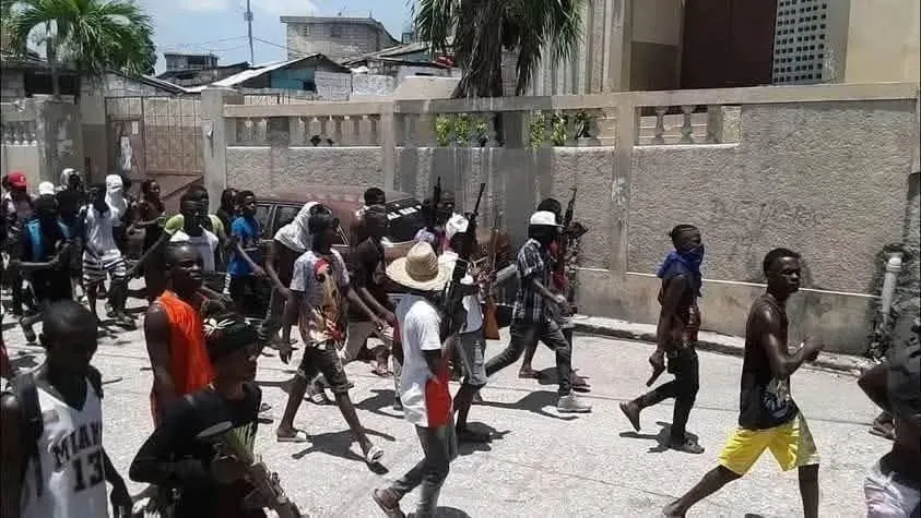 Nouvelle attaque meurtrière à Lascahobas : des milliers de personnes fuient