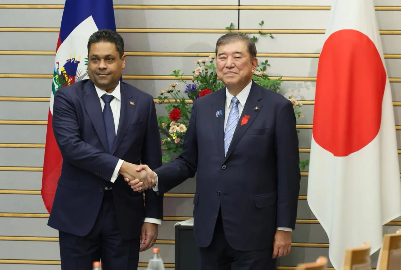 Laurent Saint-Cyr rencontre Shigeru Ishiba et plaide pour le soutien japonais à la Force de suppression des gangs