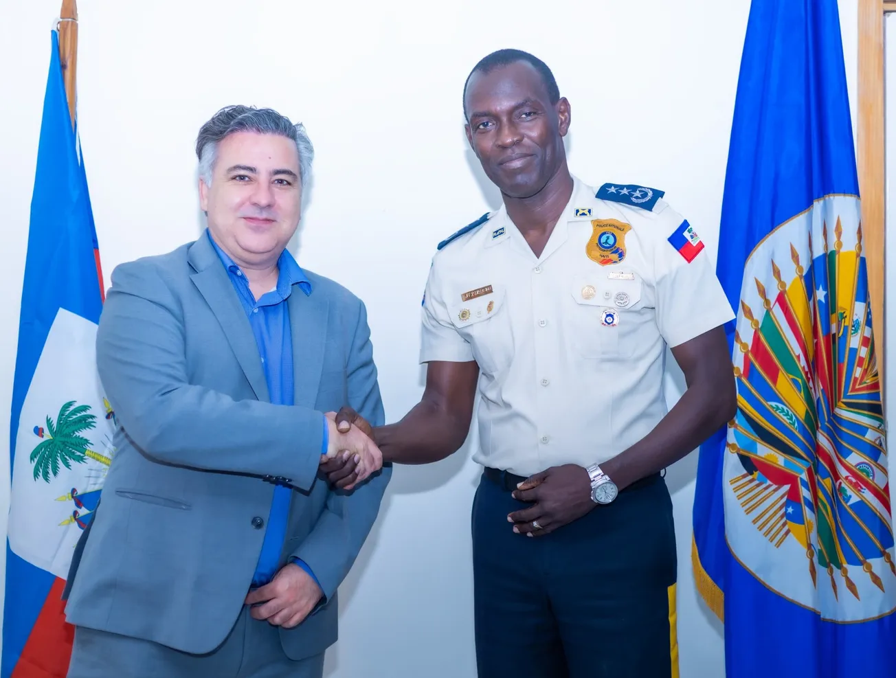 André Jonas Vladimir Paraison reçoit l'ambassadeur de l'OEA pour renforcer la coopération policière
